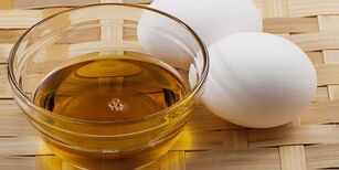 Jajka z olejem do przygotowania maści leczniczej